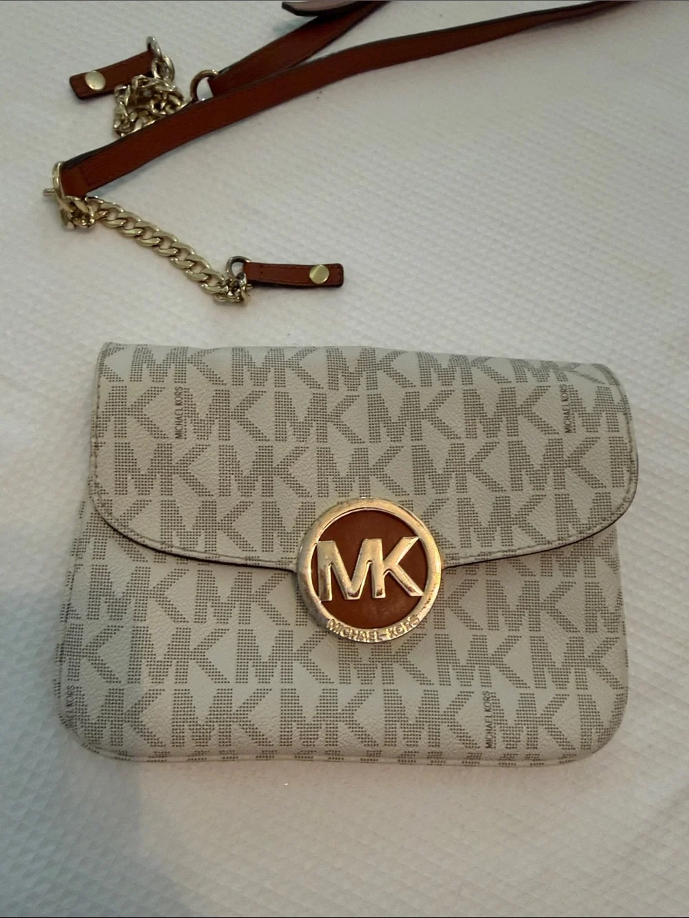 Michael Kors Beige Vanilla MK Logo Chain Crossbody/clutch